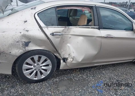 2013 Honda Accord Sdn Ex-L z USA, uszkodzony, nr VIN 1HGCR2F84DA076561